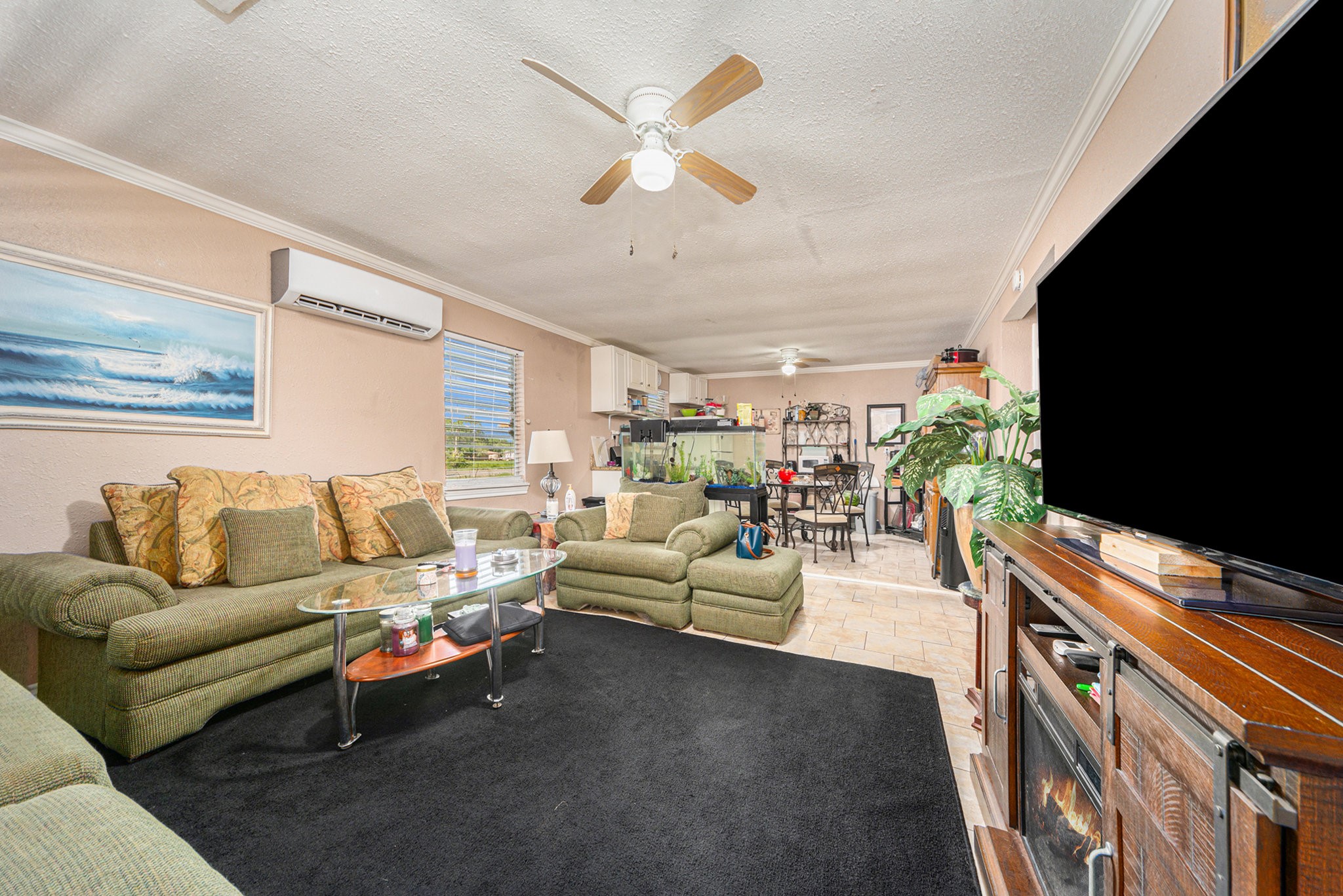 6503 Sharon Lane, Hitchcock, TX 77563