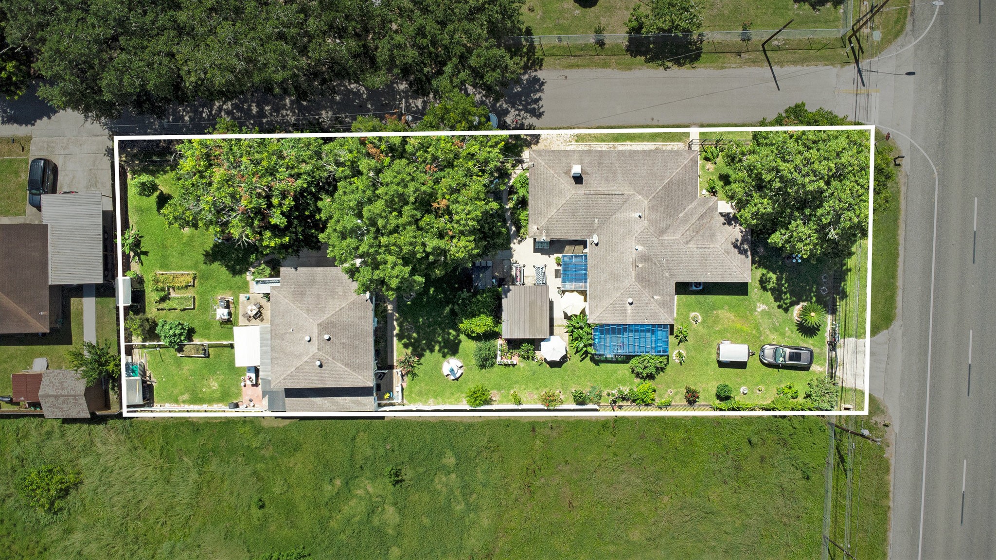 6503 Sharon Lane, Hitchcock, TX 77563
