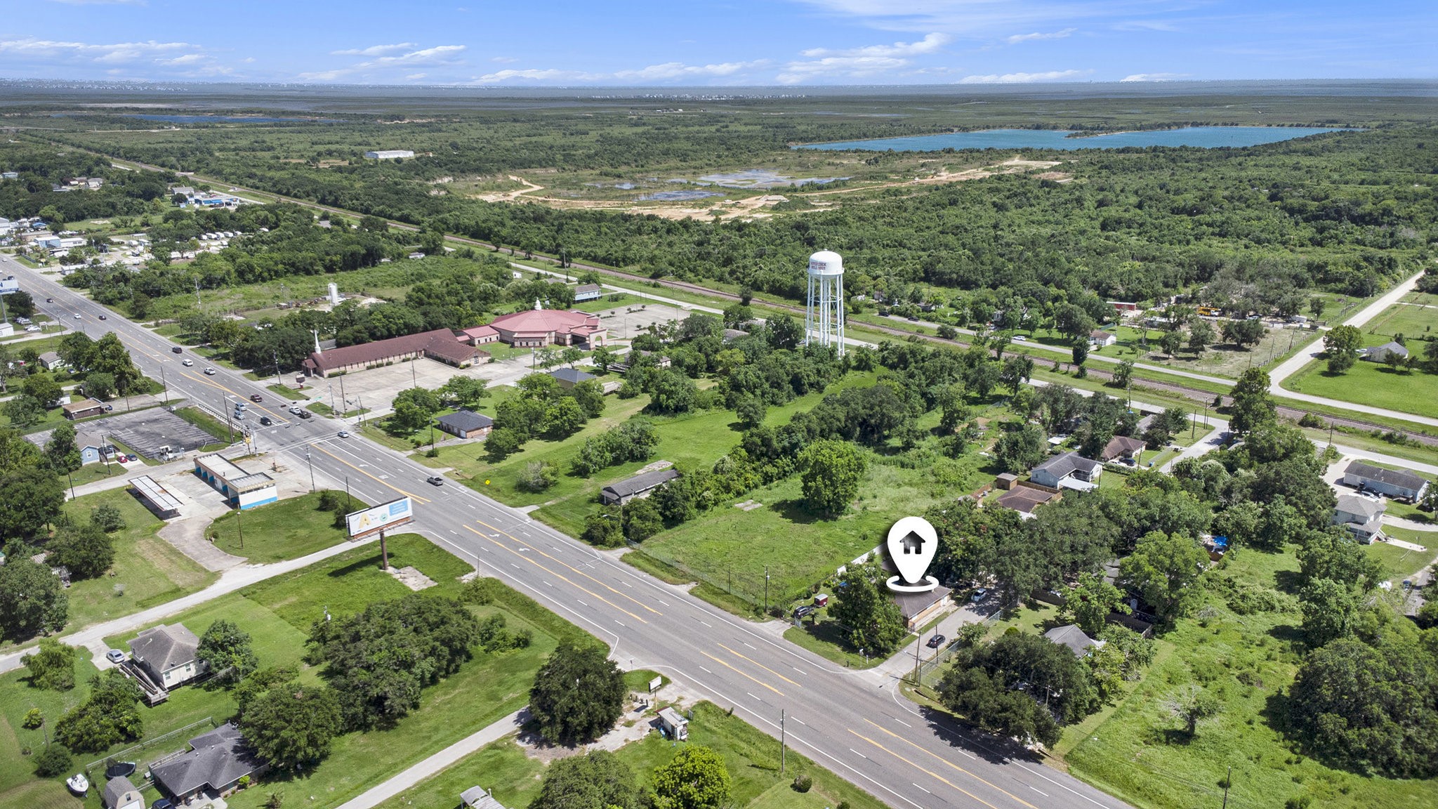 6503 Sharon Lane, Hitchcock, TX 77563