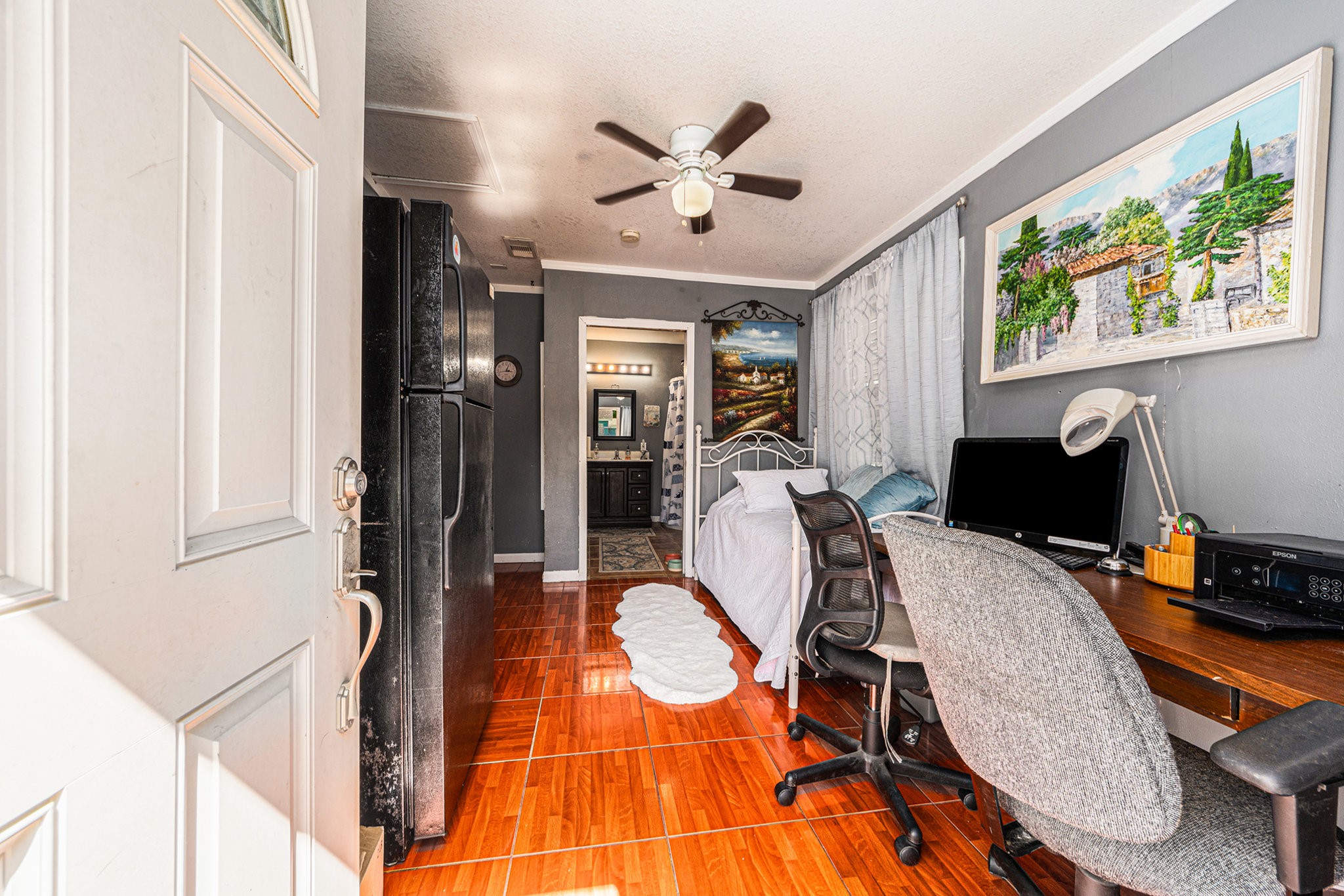 6503 Sharon Lane, Hitchcock, TX 77563