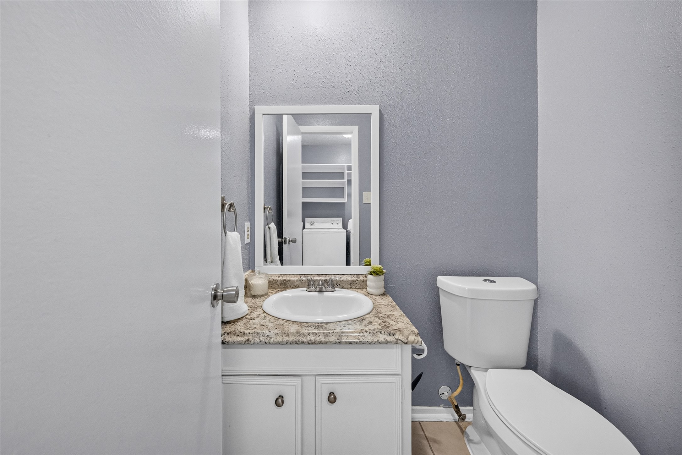 6013 Leafwood Circle, League City, TX 77573