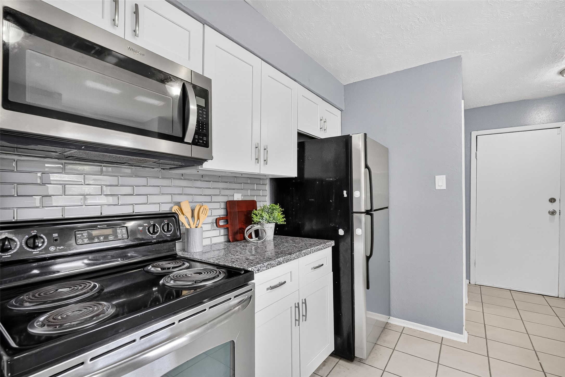 6013 Leafwood Circle, League City, TX 77573
