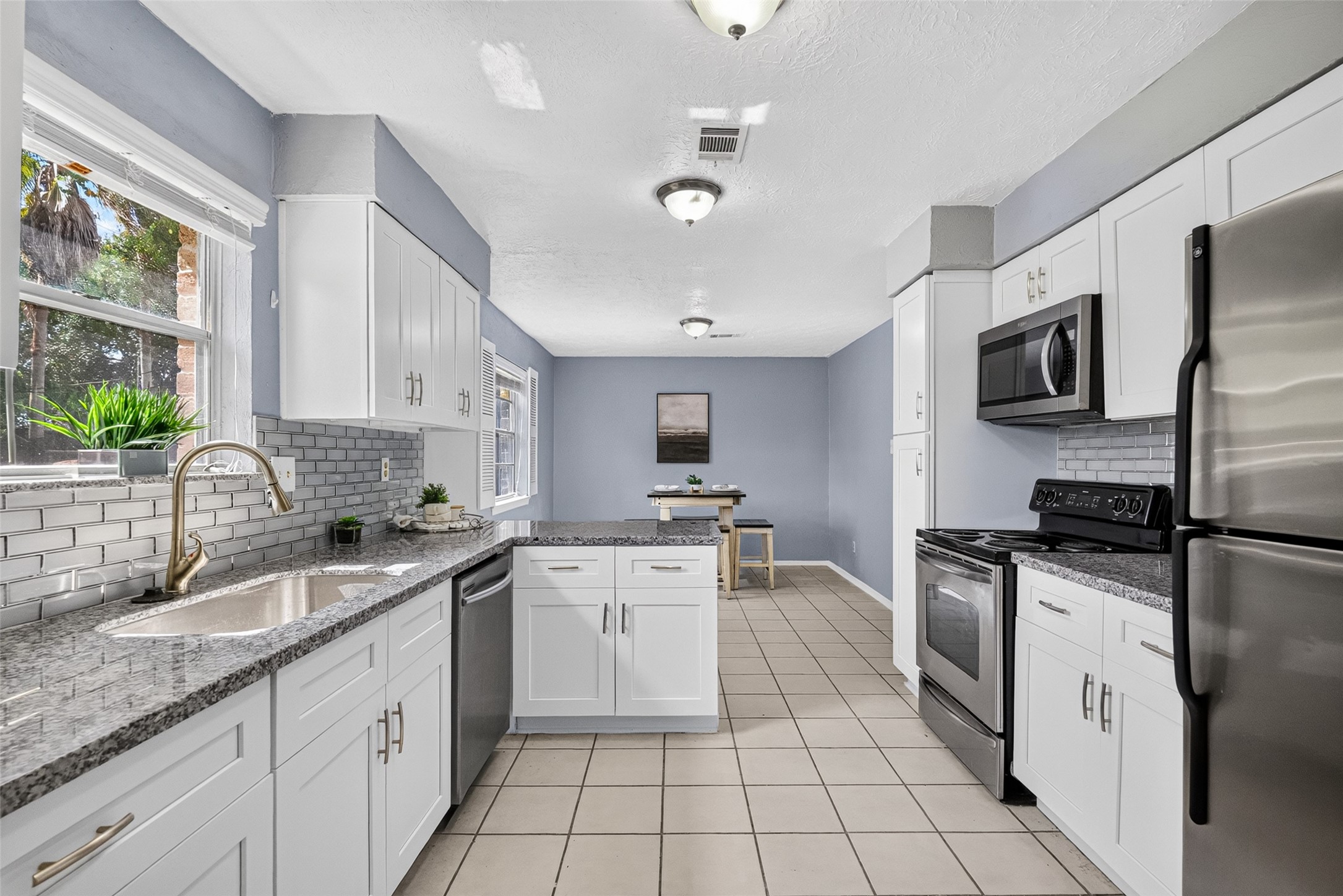 6013 Leafwood Circle, League City, TX 77573