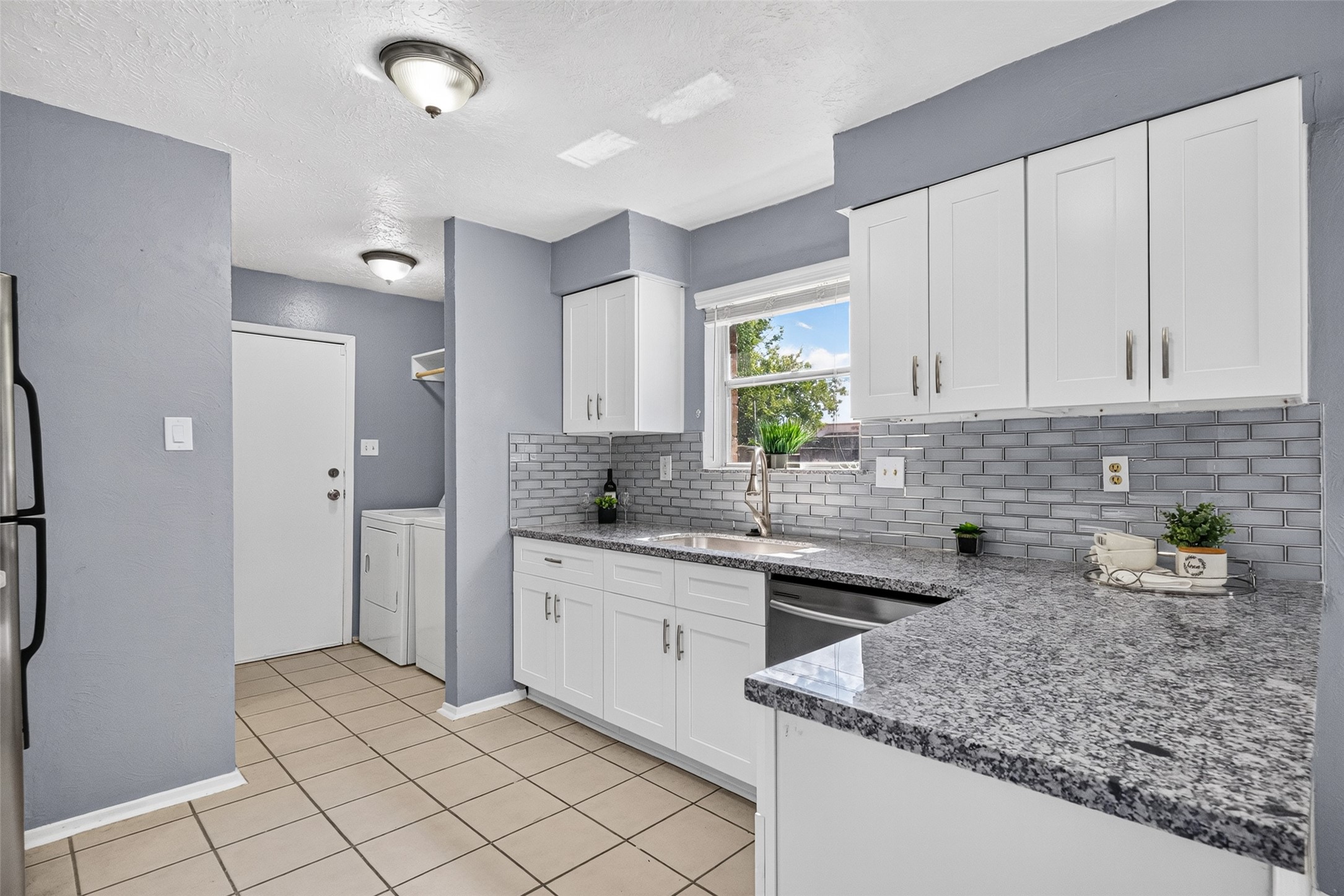 6013 Leafwood Circle, League City, TX 77573