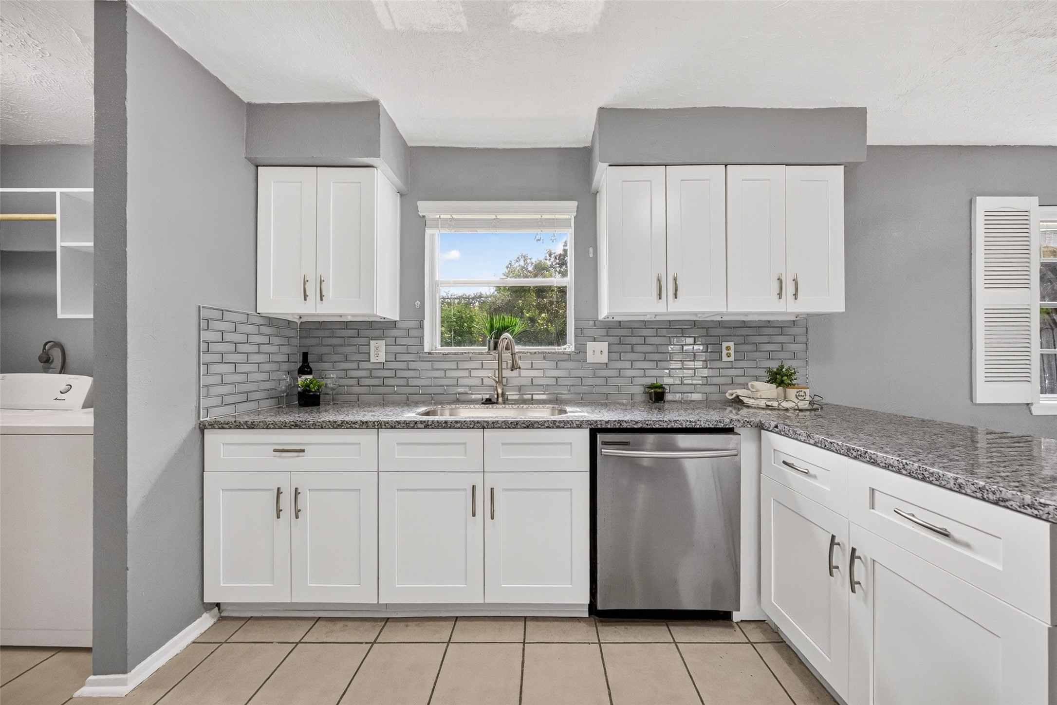 6013 Leafwood Circle, League City, TX 77573