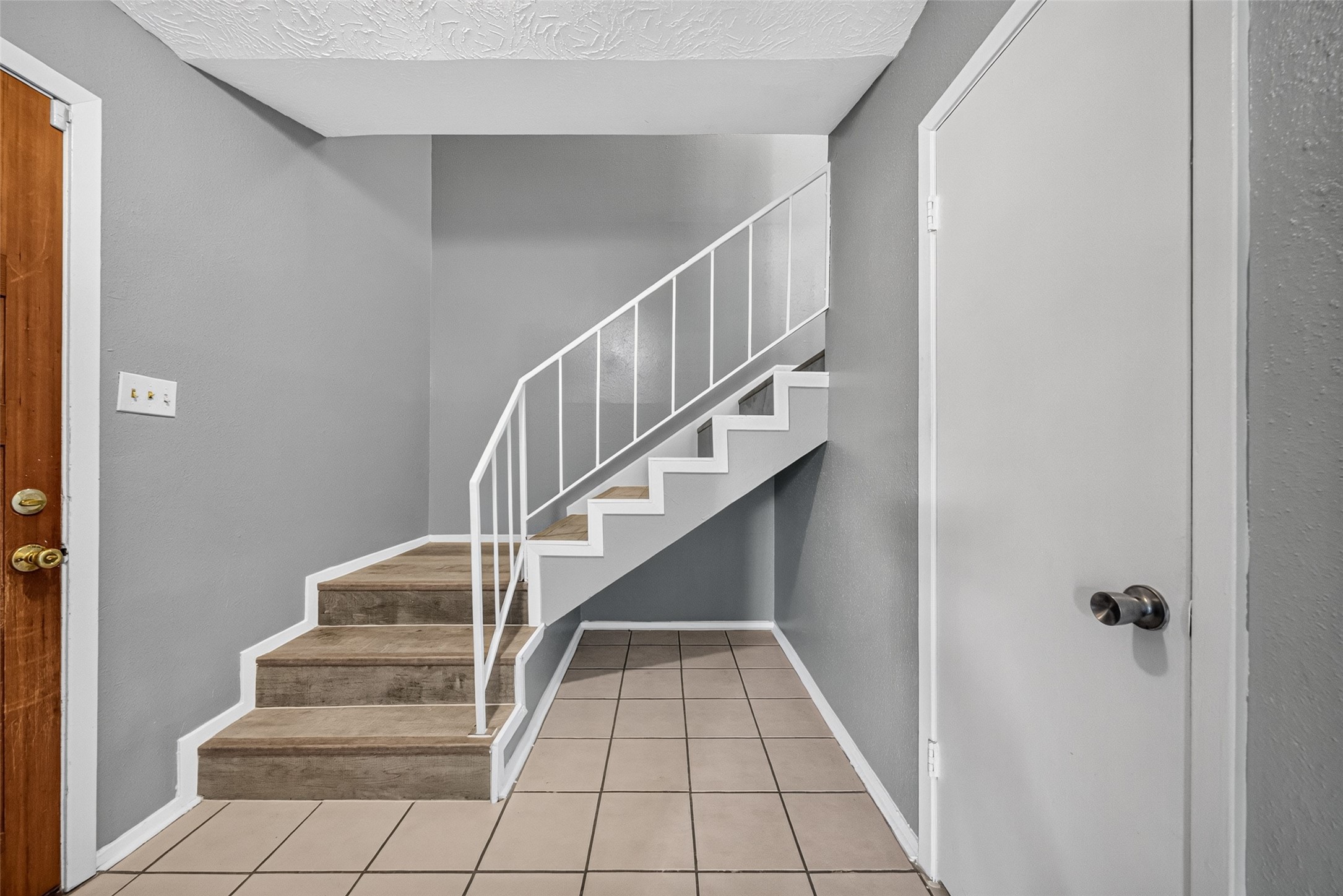 6013 Leafwood Circle, League City, TX 77573
