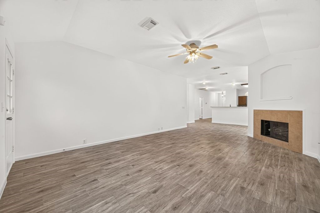 4718 Glencastle Court, Houston, TX 77345