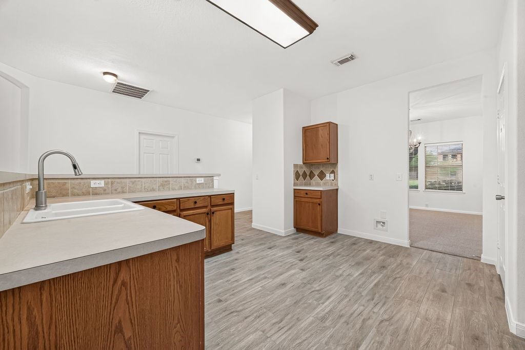 4718 Glencastle Court, Houston, TX 77345