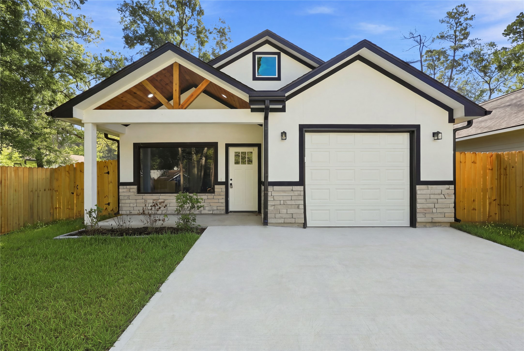 18434 Fannin Road, Willis, TX 77378 18434 Fannin Road, Willis, TX 77378