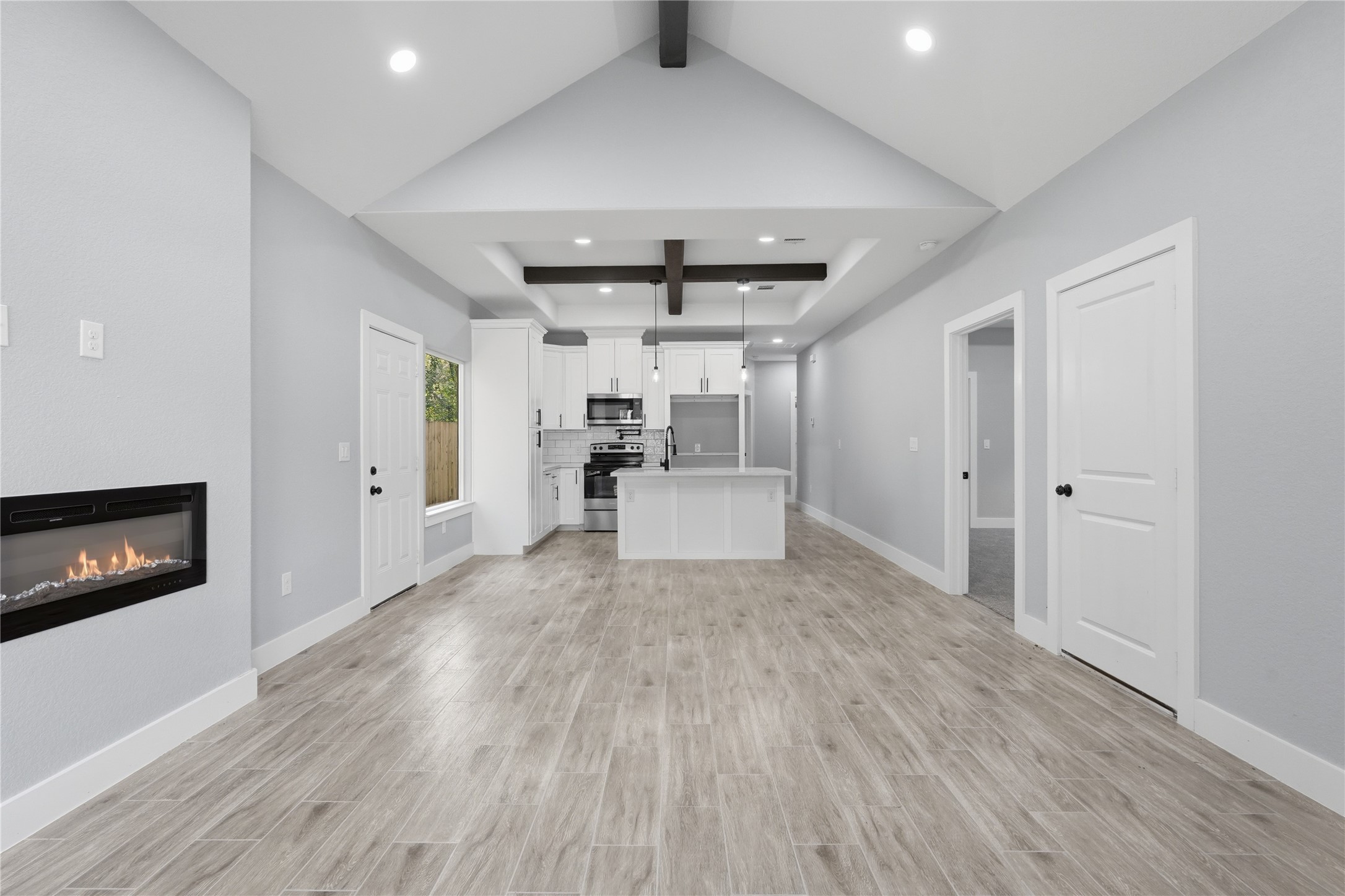 18434 Fannin Road, Willis, TX 77378 18434 Fannin Road, Willis, TX 77378