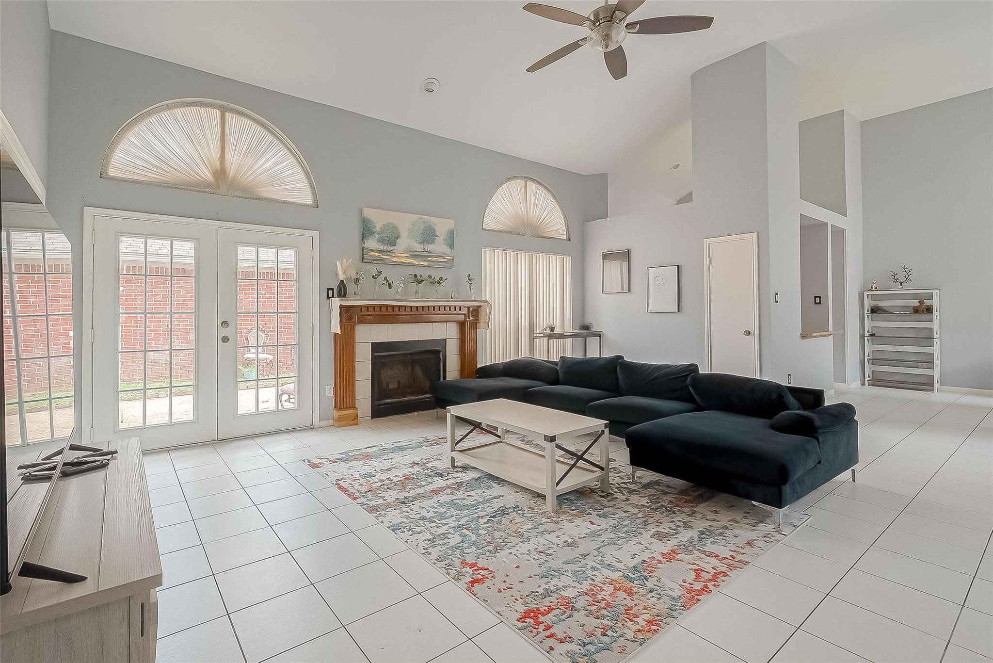 9310 Corner Oaks Ln, Houston, TX 77036