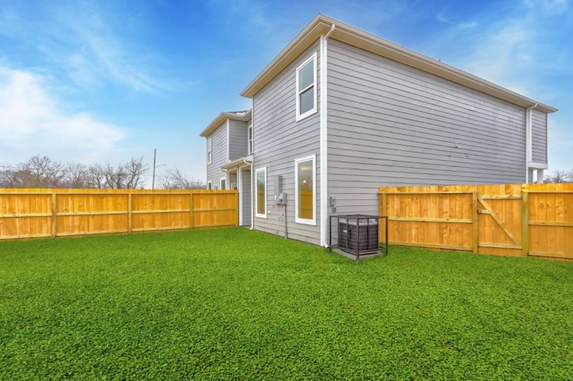 13310 Galaga Street, #B, Houston, TX 77048