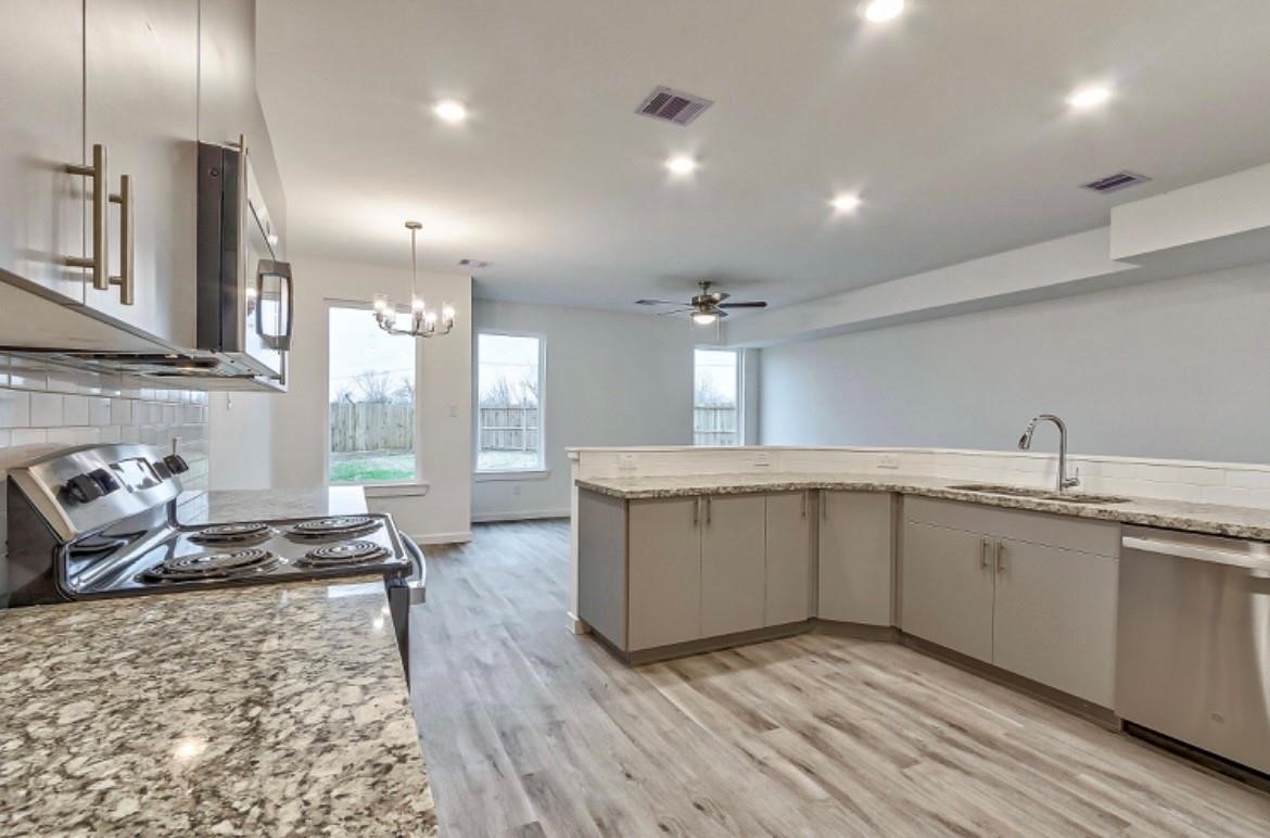 13310 Galaga Street, #B, Houston, TX 77048