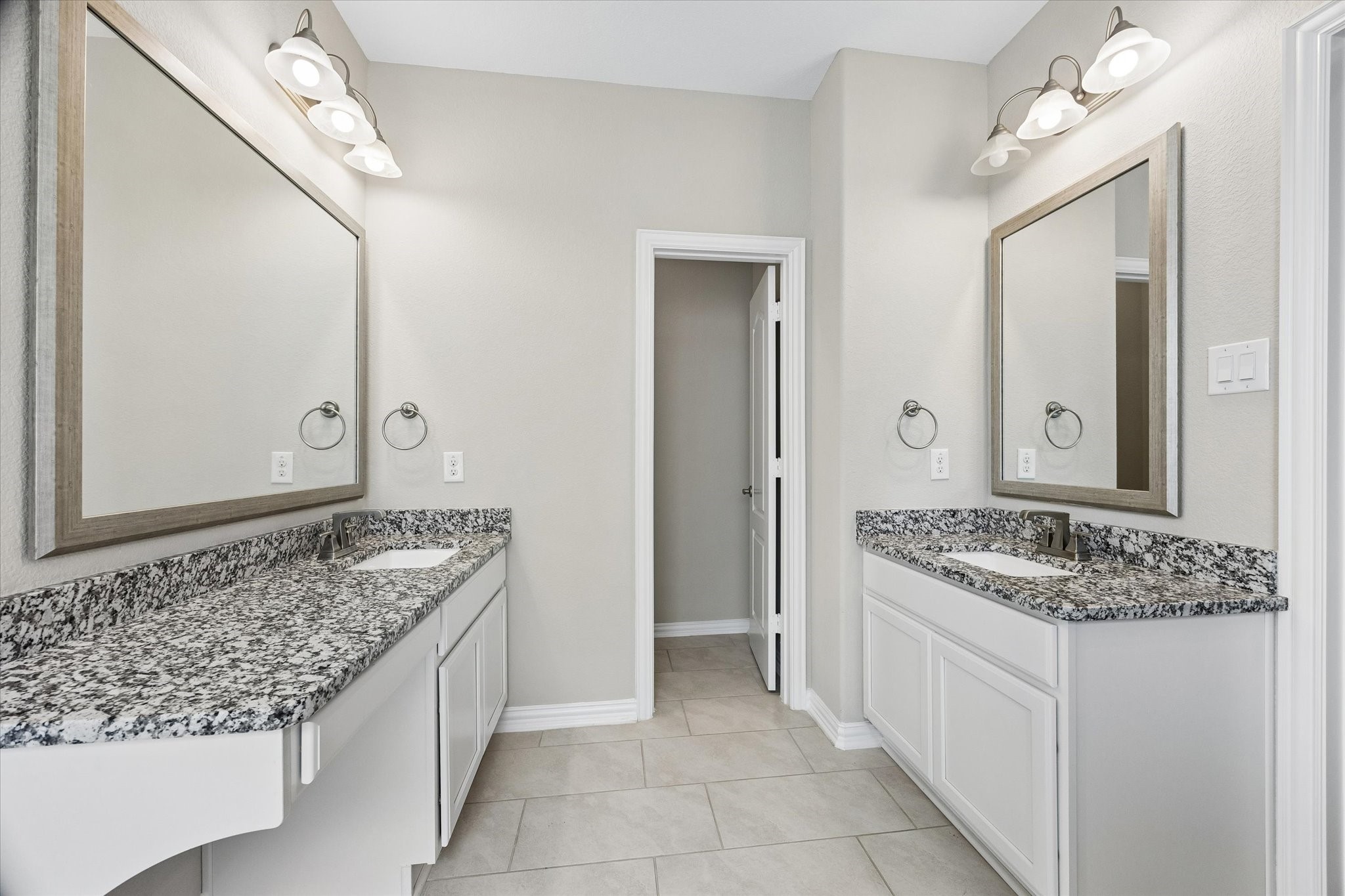 317 Merlot Drive, Alvin, TX 77511
