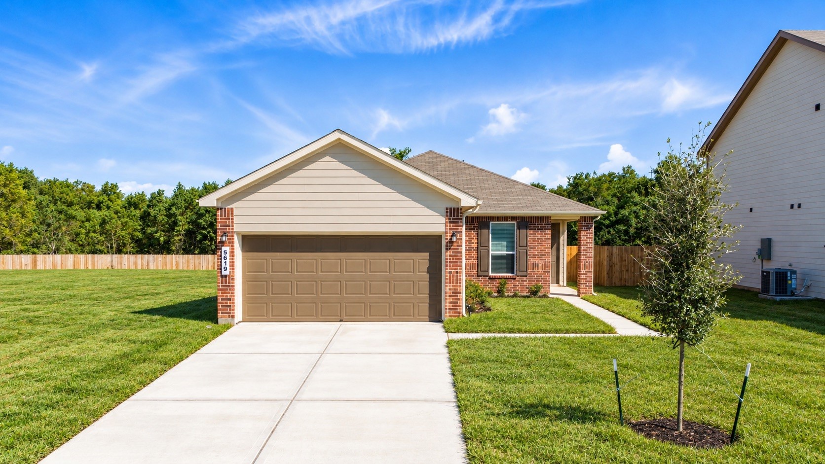 Don't miss the opportunity to make this gorgeous KB Home yours! Schedule your private tour today.