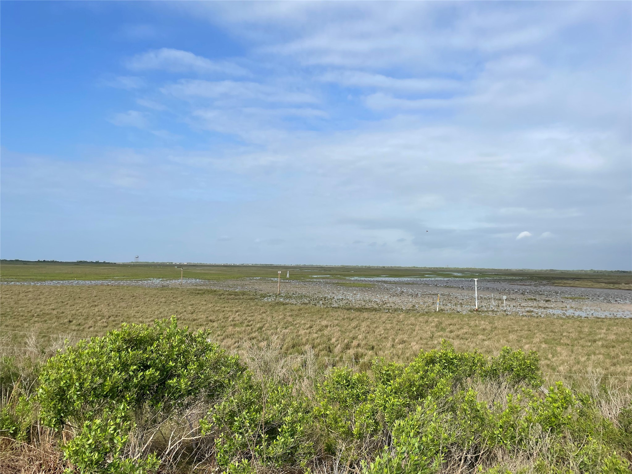 0 Harbor Dr, Hitchcock, TX 77563