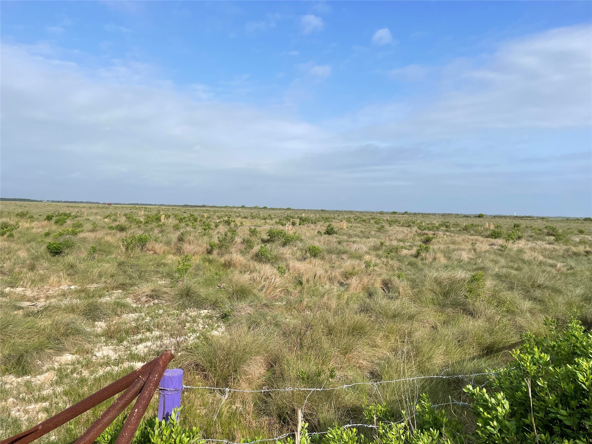 0 Harbor Dr, Hitchcock, TX 77563