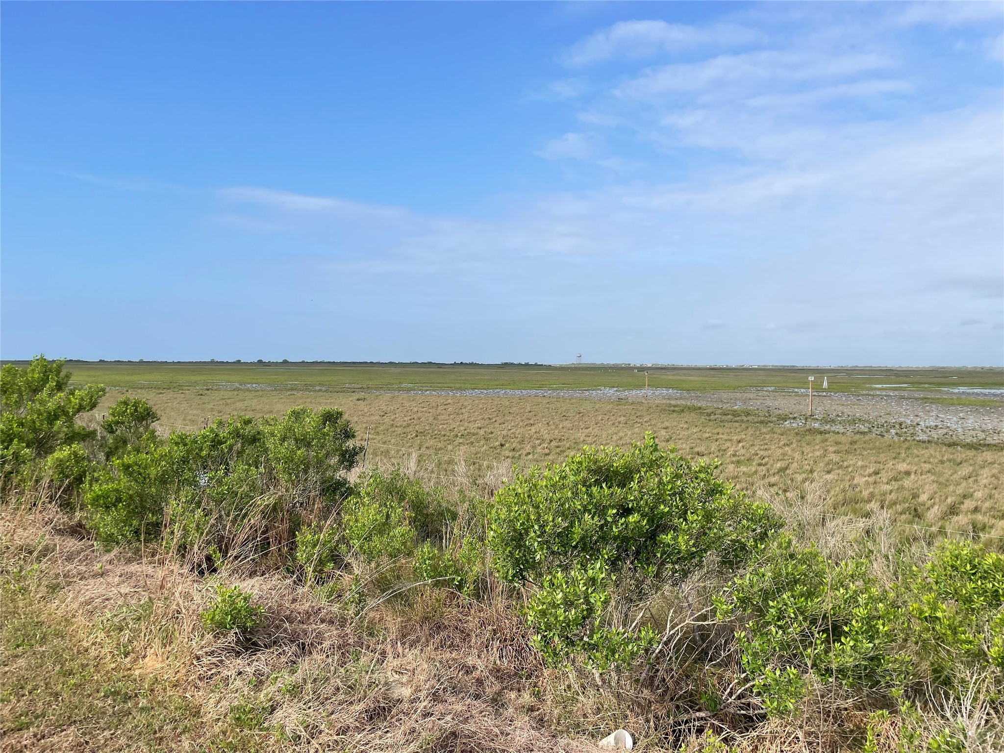 0 Harbor Dr, Hitchcock, TX 77563