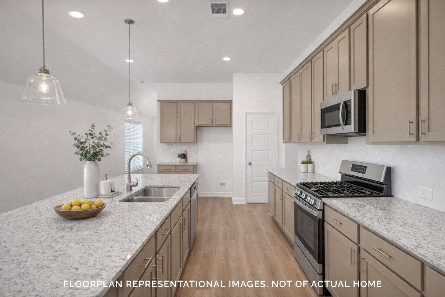 1021 Garnet Star Drive, La Marque, TX 77568