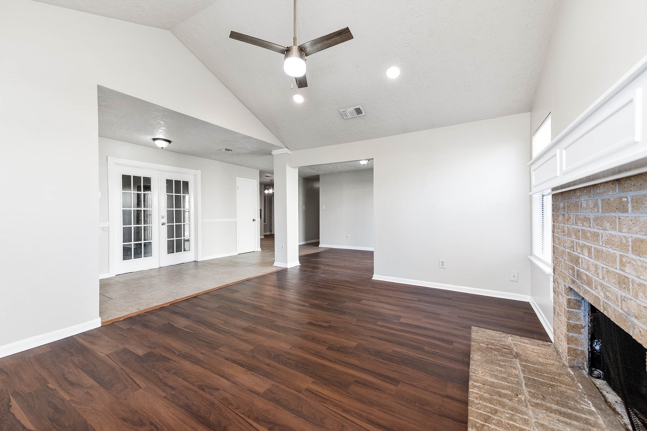 538 Shady Dale Drive, Stafford, TX 77477