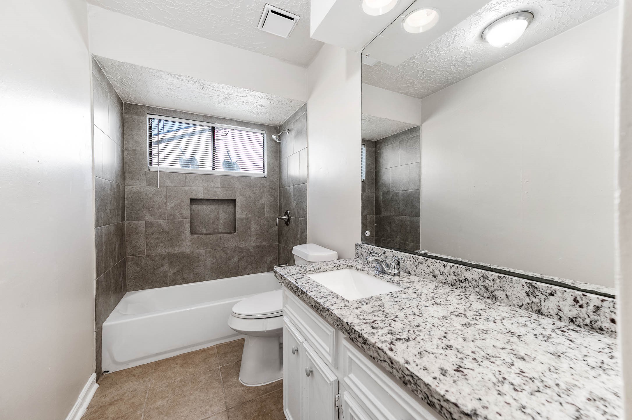 538 Shady Dale Drive, Stafford, TX 77477