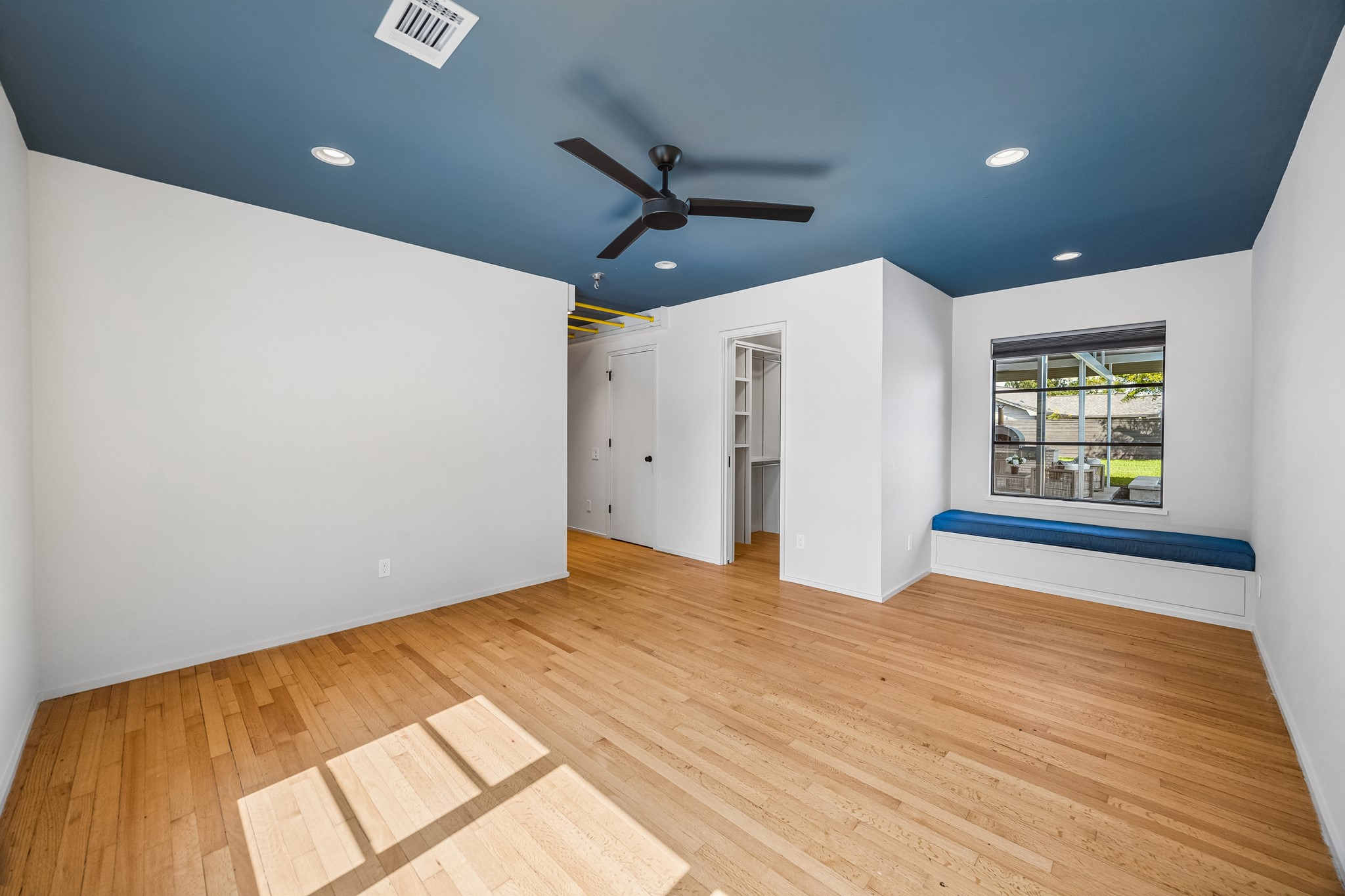 902 Worthshire Street, Houston, TX 77008