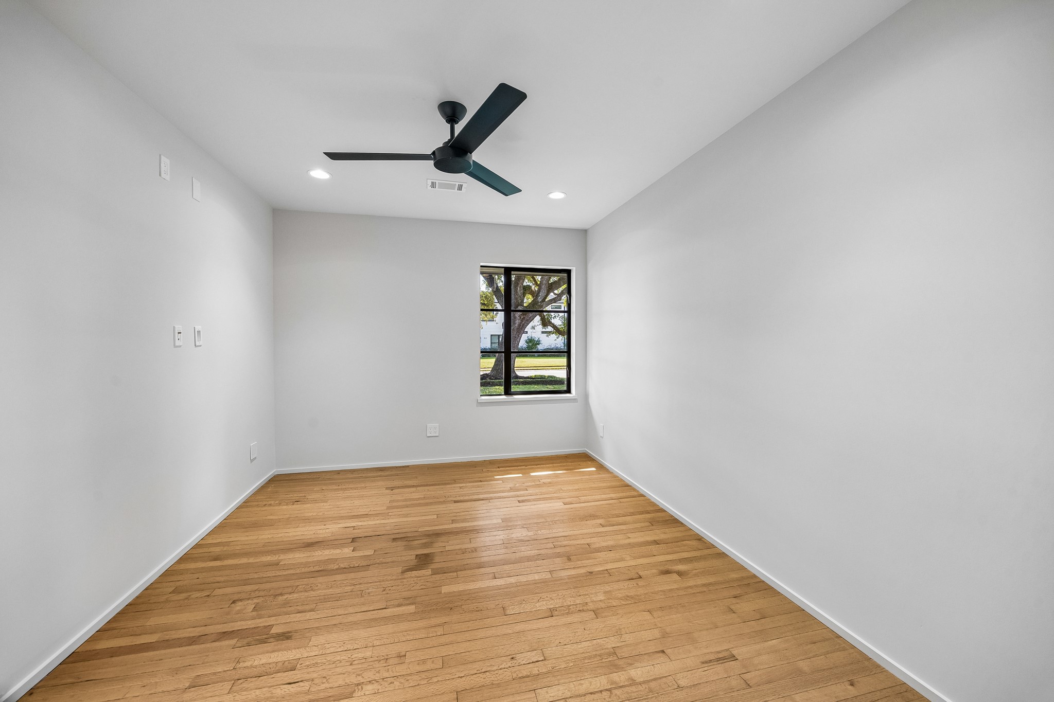 902 Worthshire Street, Houston, TX 77008