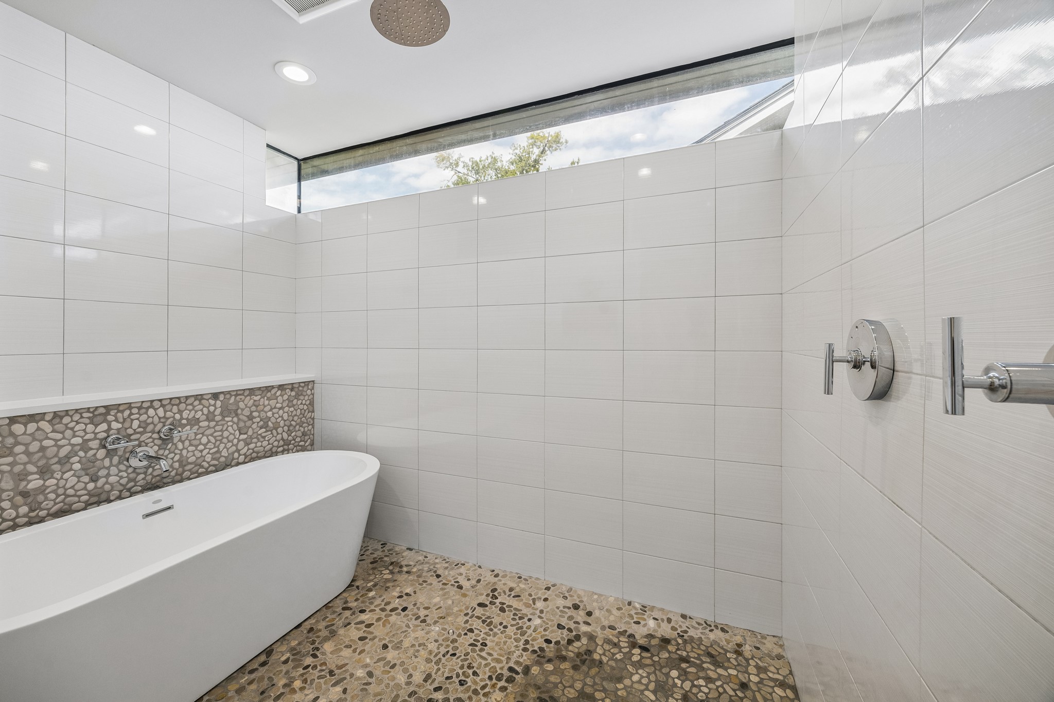 902 Worthshire Street, Houston, TX 77008