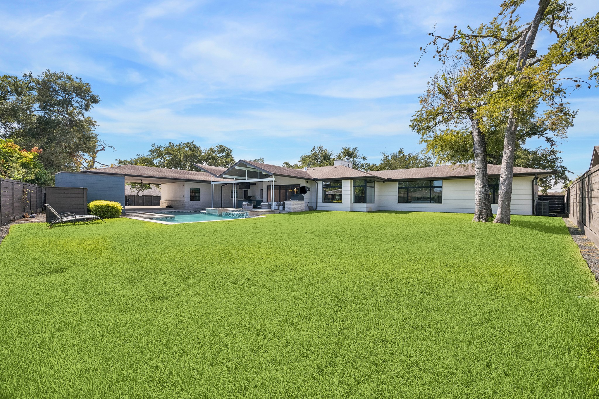 902 Worthshire Street, Houston, TX 77008