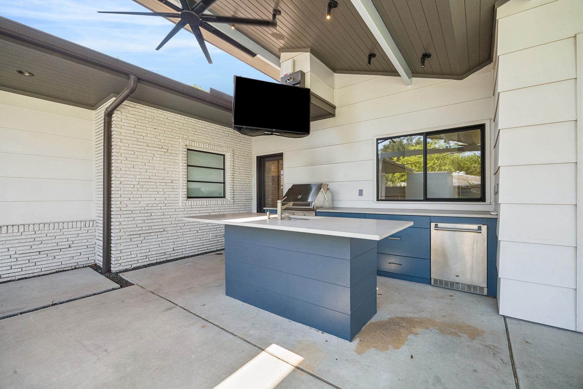 902 Worthshire Street, Houston, TX 77008