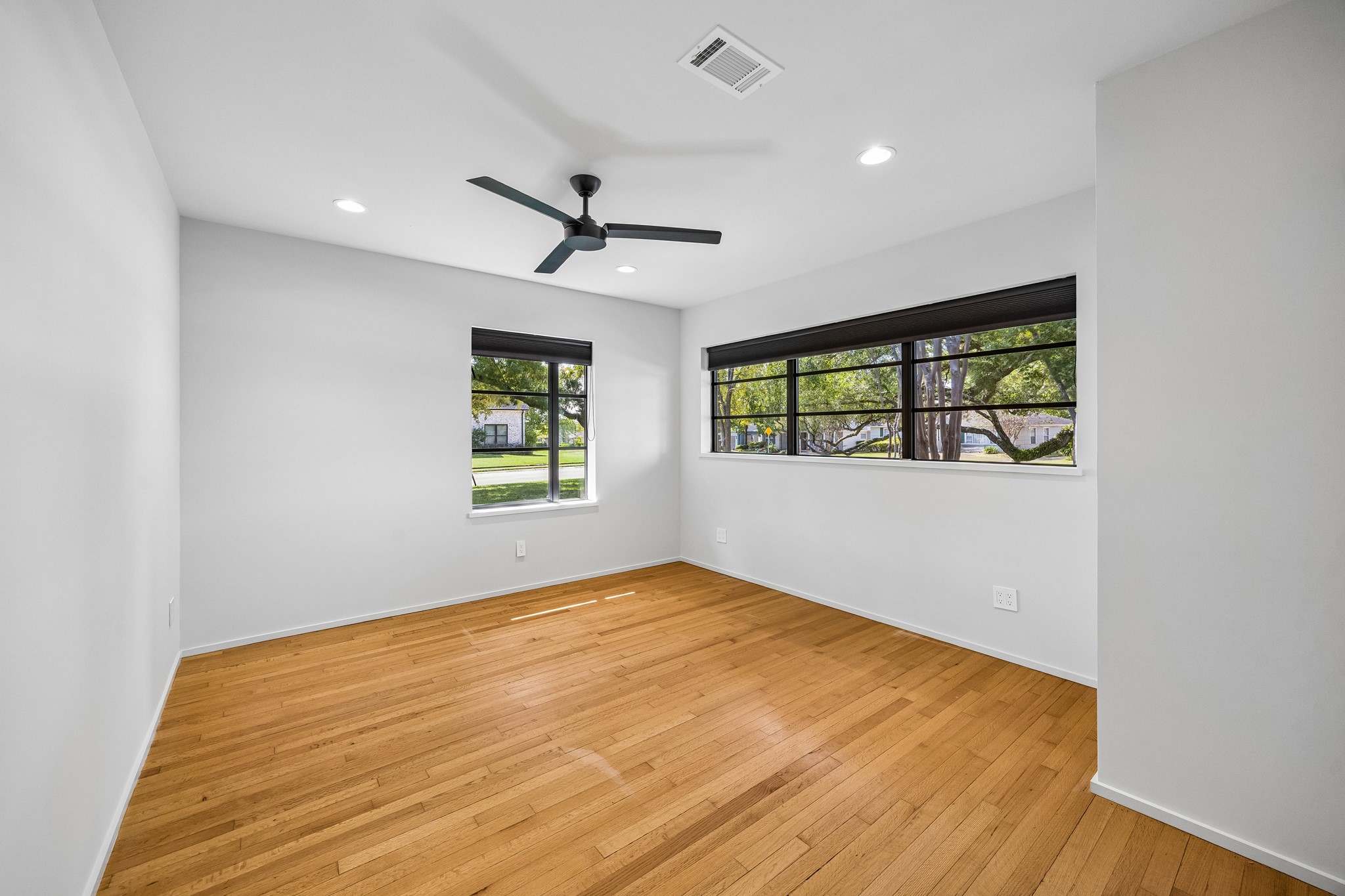 902 Worthshire Street, Houston, TX 77008