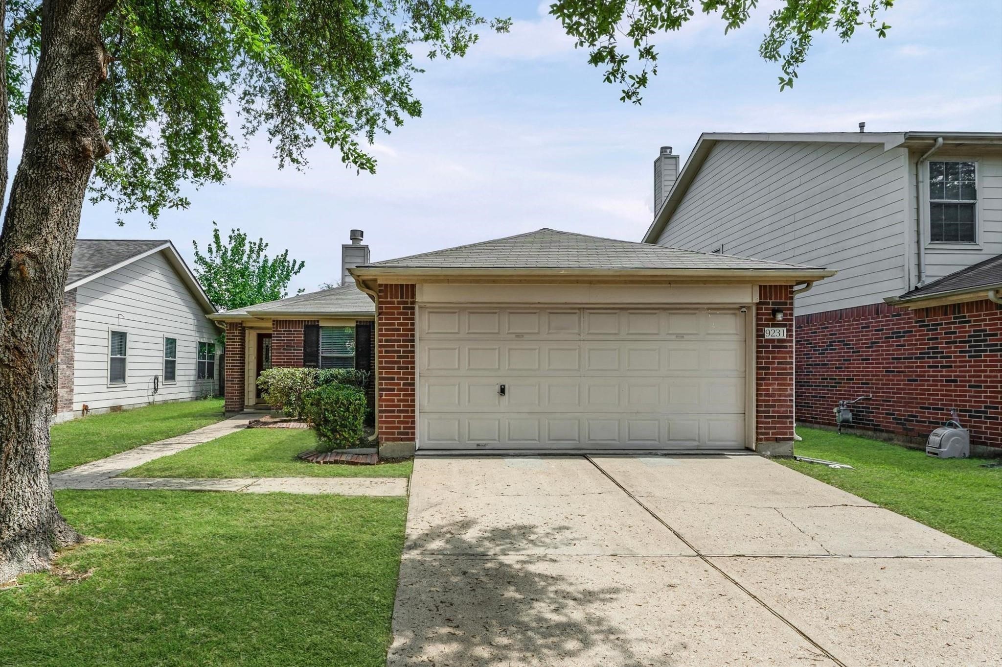 9231 Grove Haven Drive, Houston, TX 77083