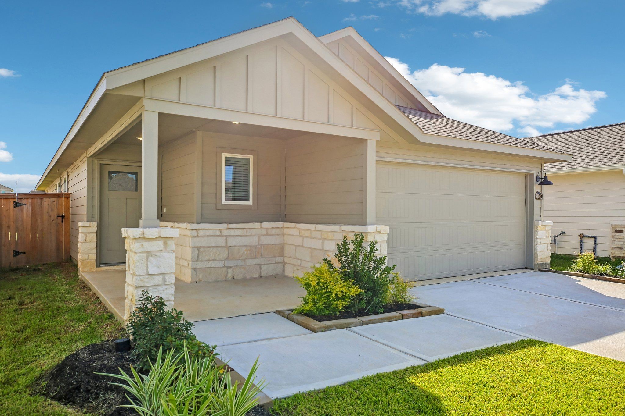 31020 Rova Boat Drive, Huffman, TX 77336