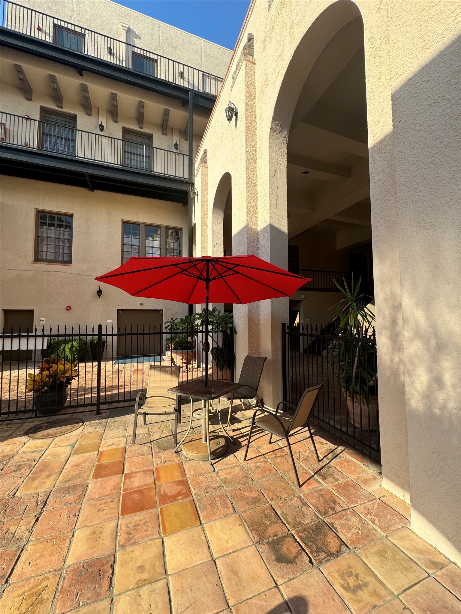 621 21st Street, #302, Galveston, TX 77550