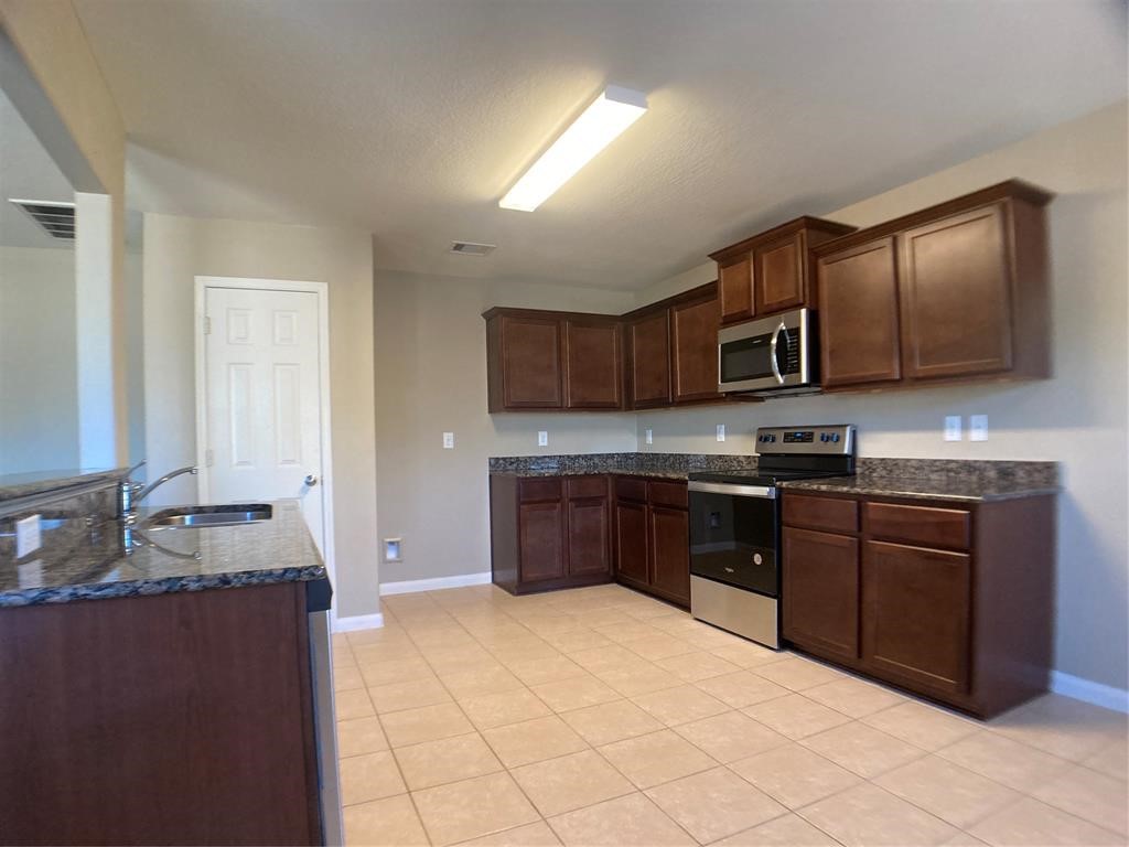 24311 Sandhill Trails Court, Hockley, TX 77447 24311 Sandhill Trails Court, Hockley, TX 77447