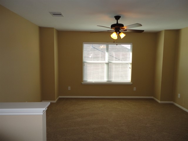 910 Cove Crest Trail, Fresno, TX 77545