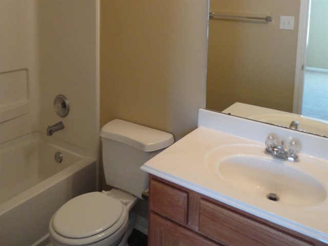 910 Cove Crest Trail, Fresno, TX 77545