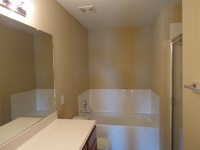 910 Cove Crest Trail, Fresno, TX 77545