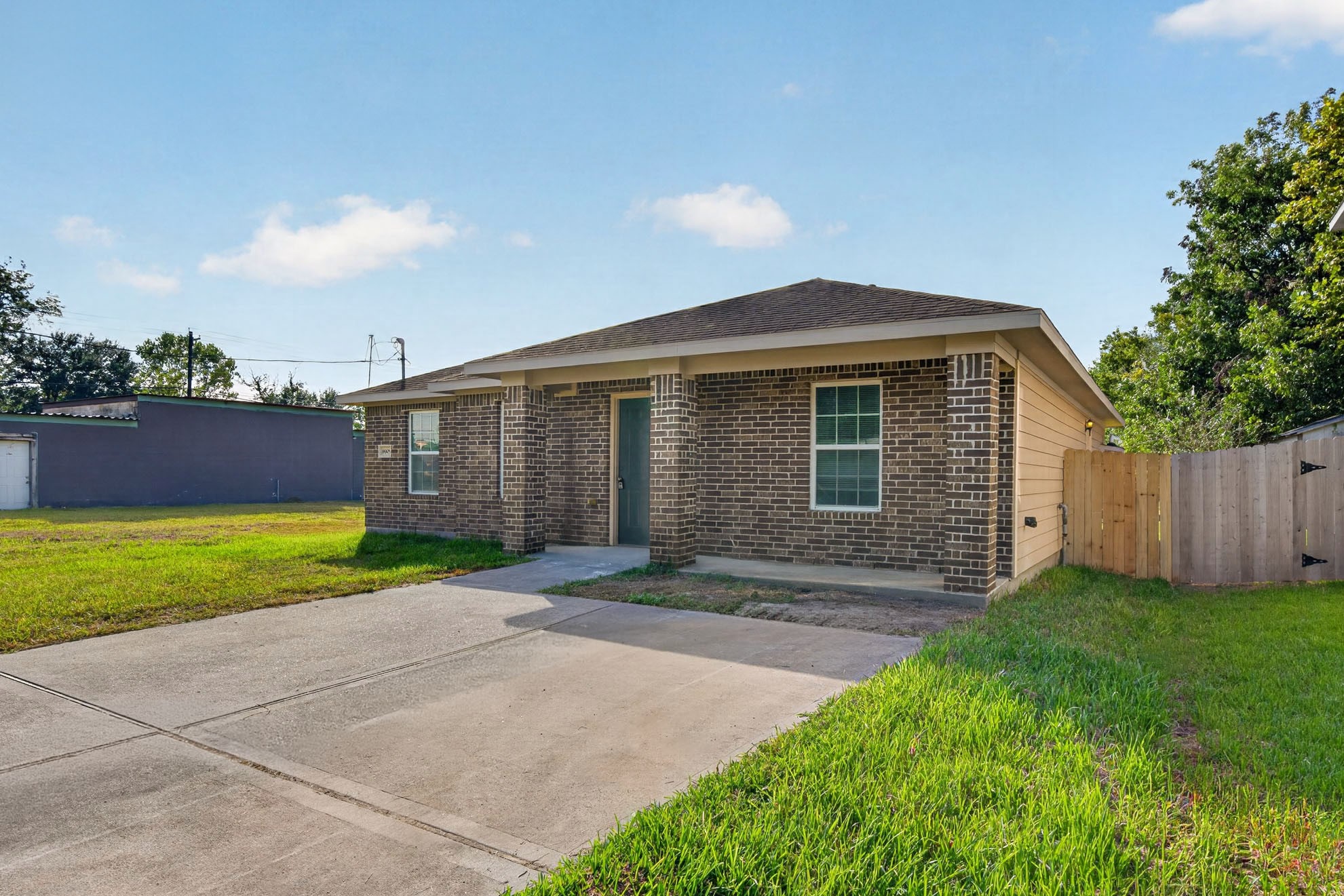 6909 Carver Avenue, Texas City, TX 77591 6909 Carver Avenue, Texas City, TX 77591