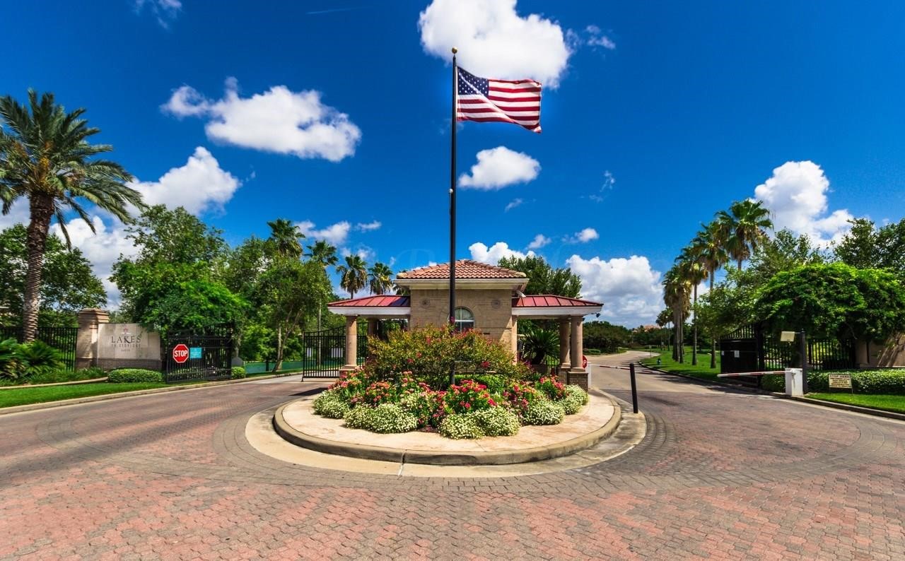 Manned gated community