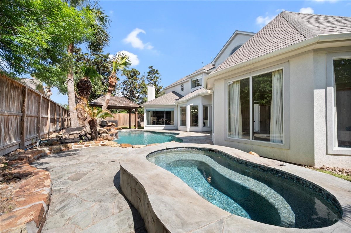 7118 Sedona Hills, Houston, TX 77069
