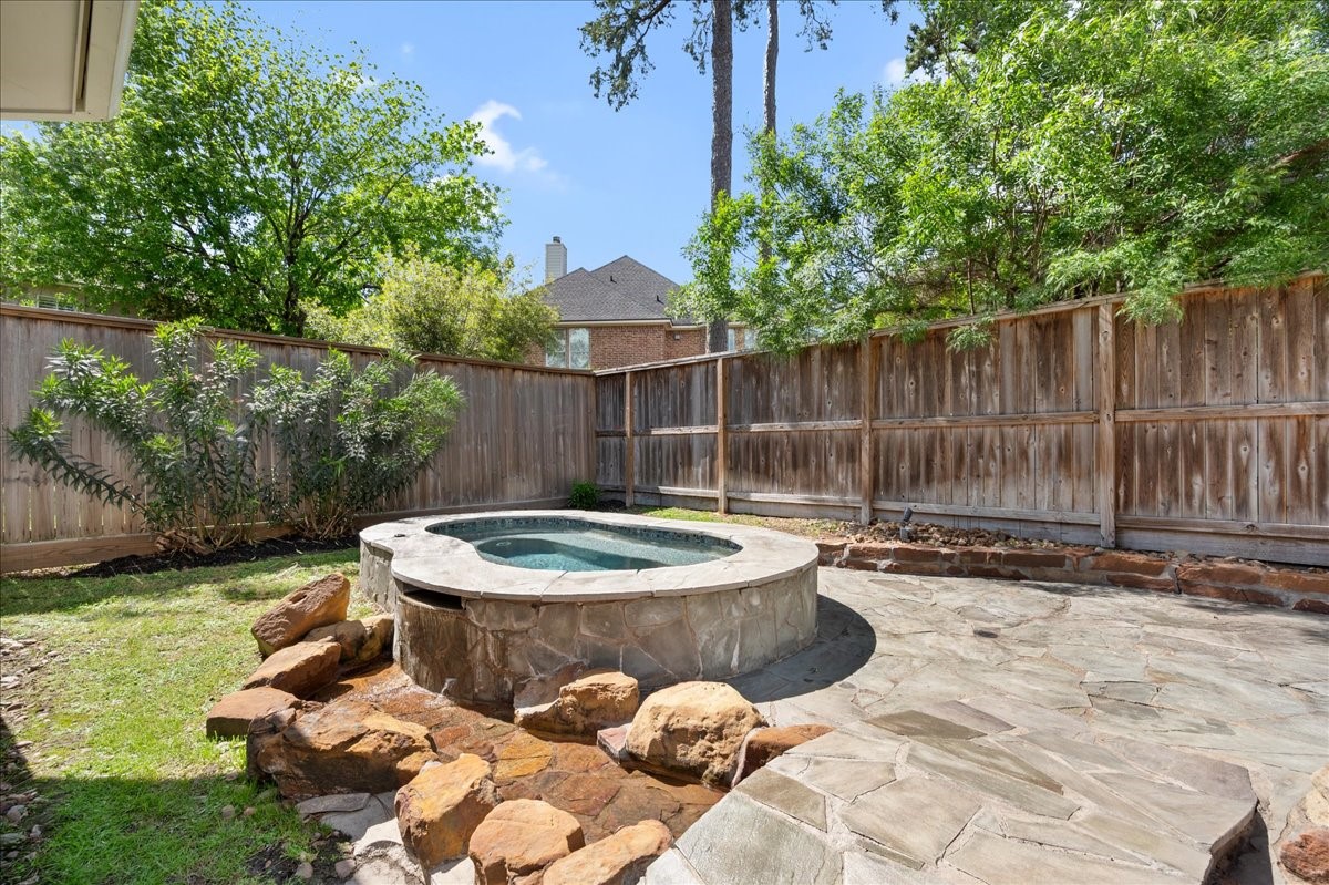 7118 Sedona Hills, Houston, TX 77069