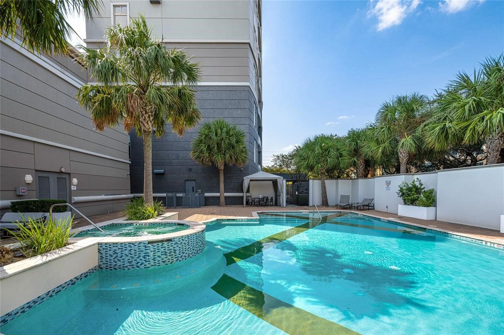 Sparkling pool to enjoy