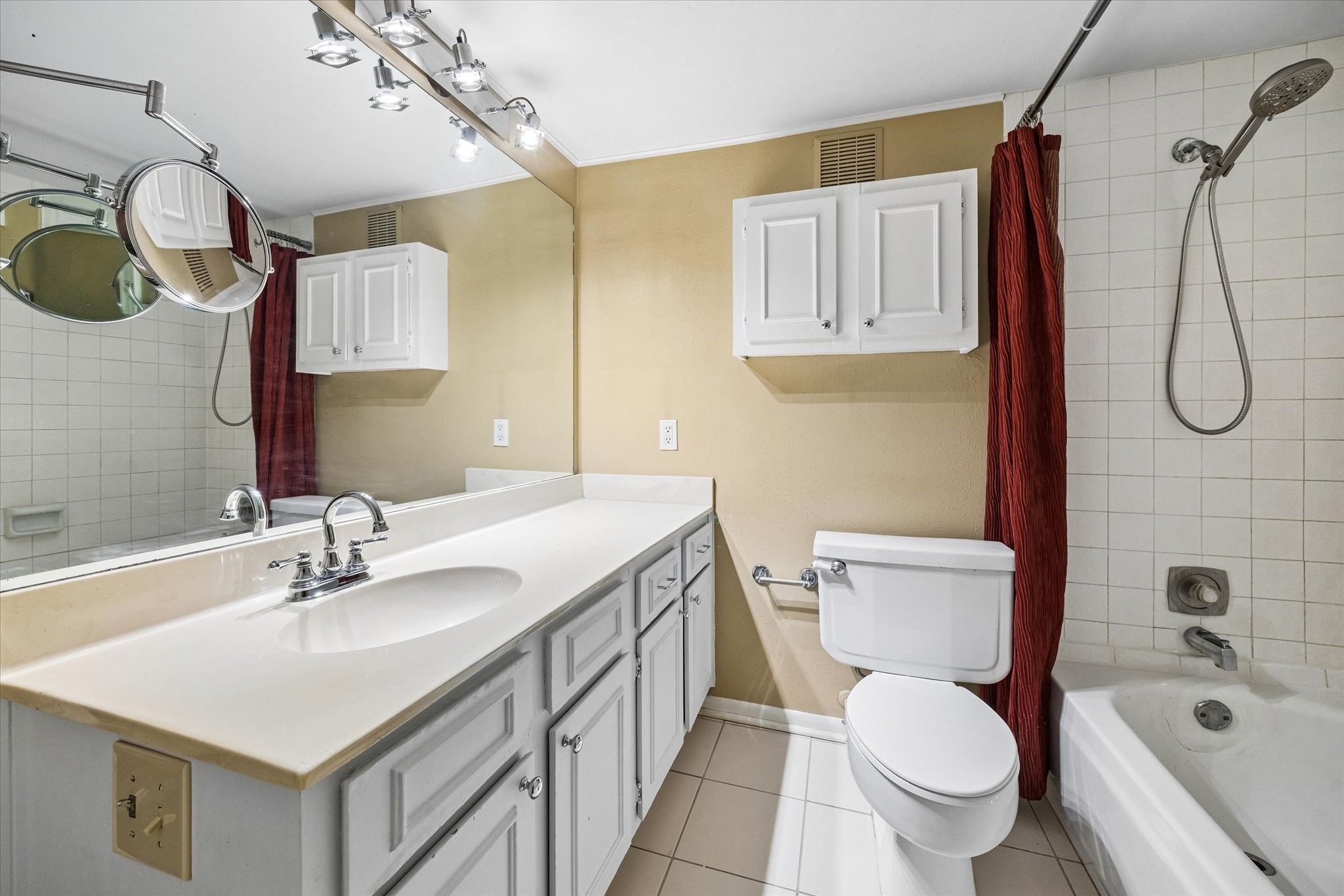 1601 S Shepherd Drive, #272, Houston, TX 77019 1601 S Shepherd Drive, #272, Houston, TX 77019