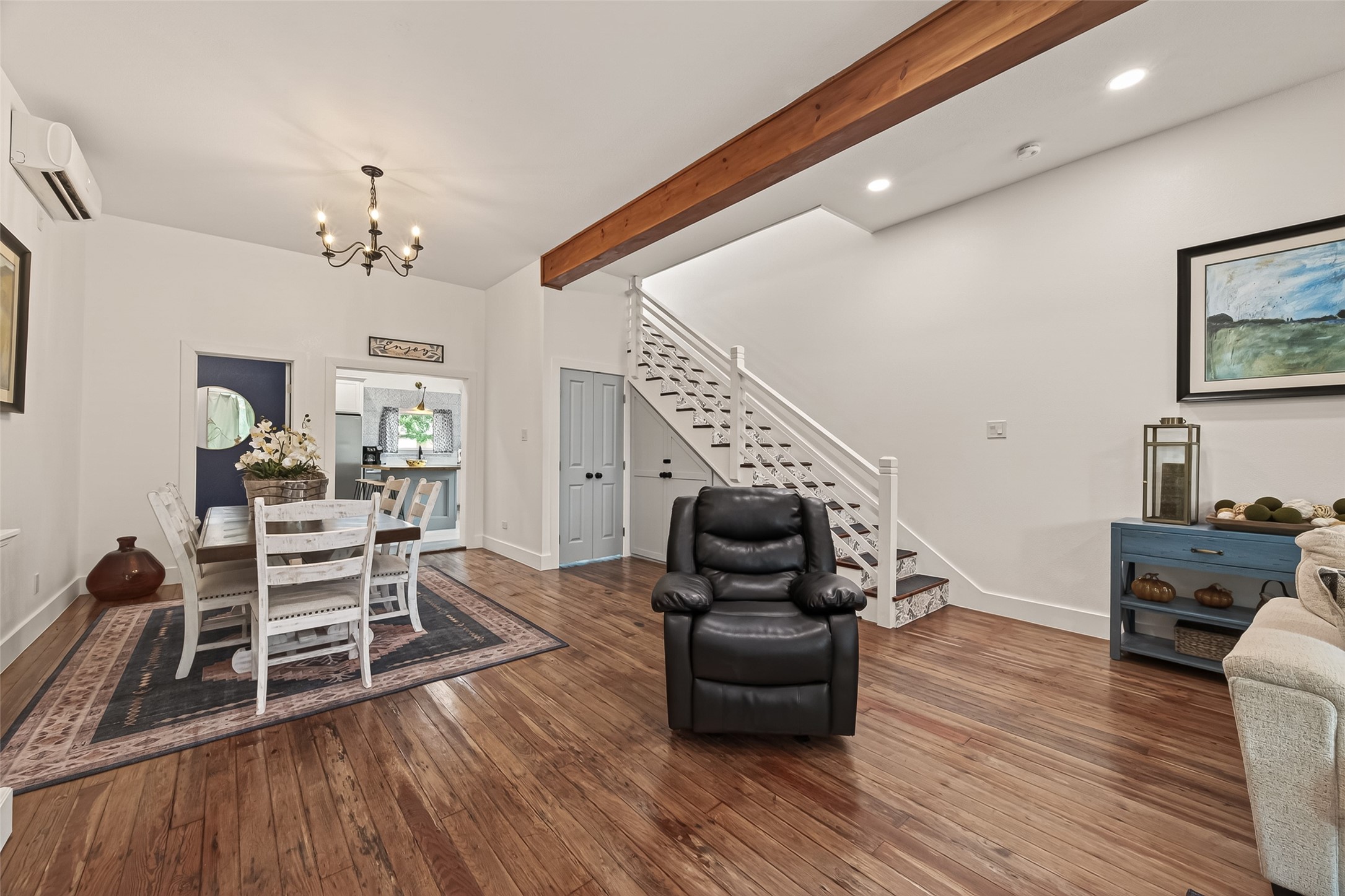 2815 Ball Street, Galveston, TX 77550 2815 Ball Street, Galveston, TX 77550