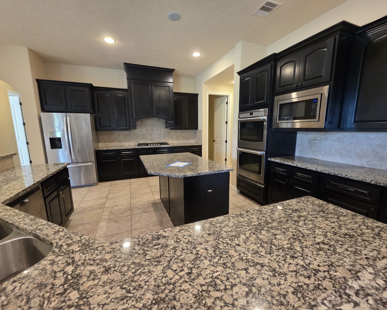 Beautiful kitchen is perfect for entertaining.