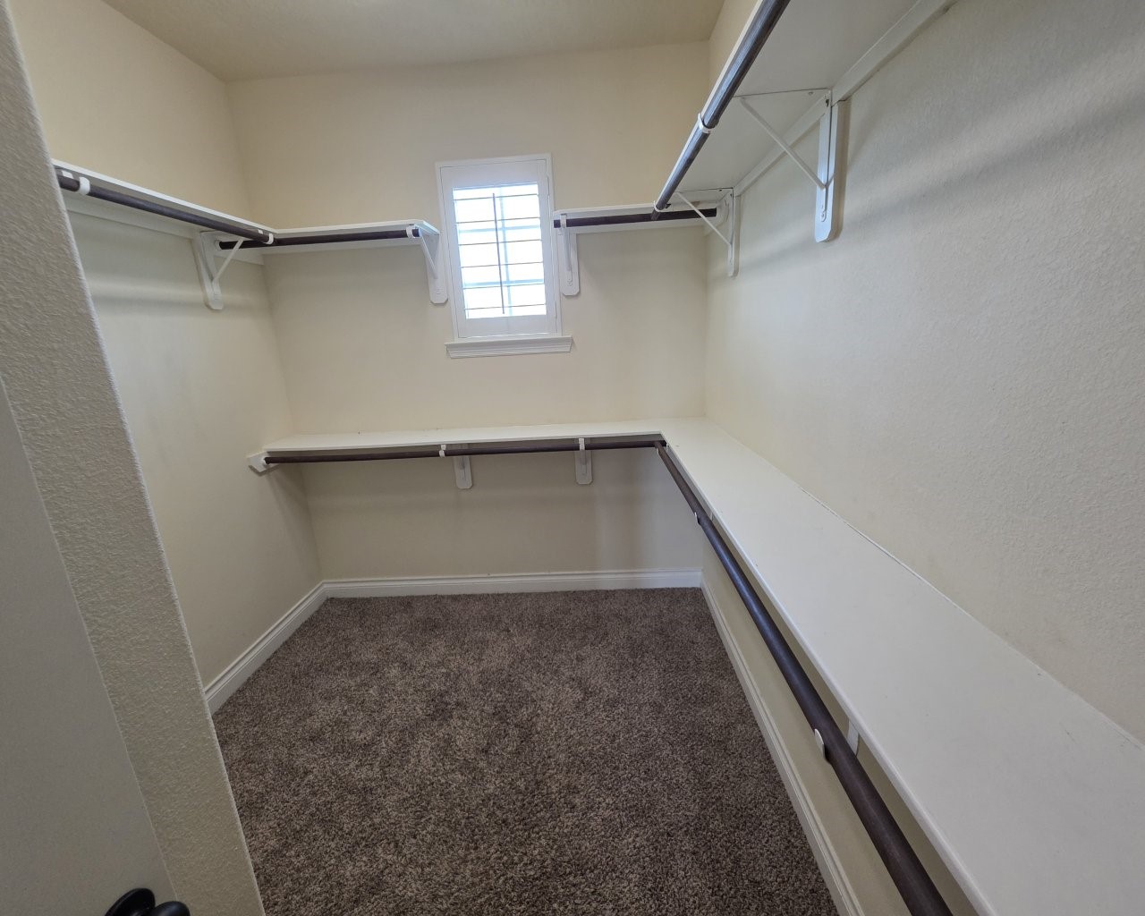 Walk-in closet#2