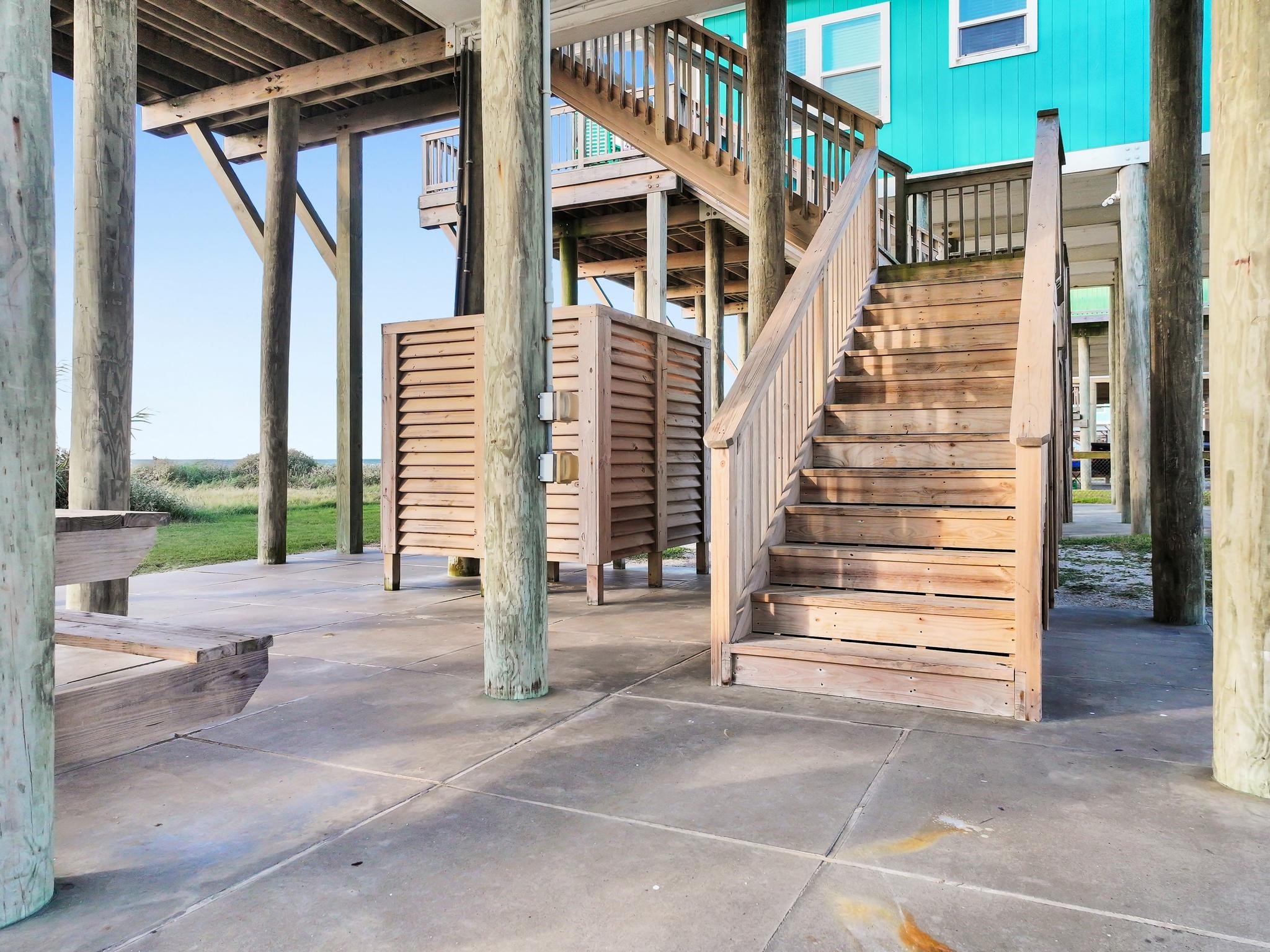 2482 Highway 87, Gilchrist, TX 77617