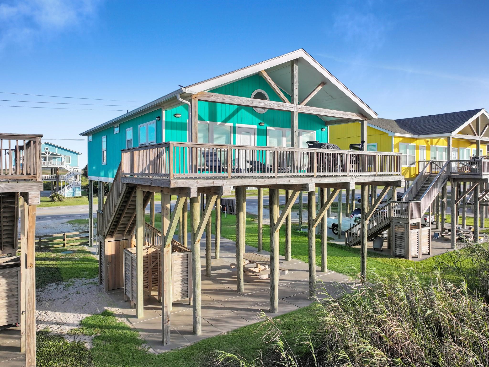 2482 Highway 87, Gilchrist, TX 77617