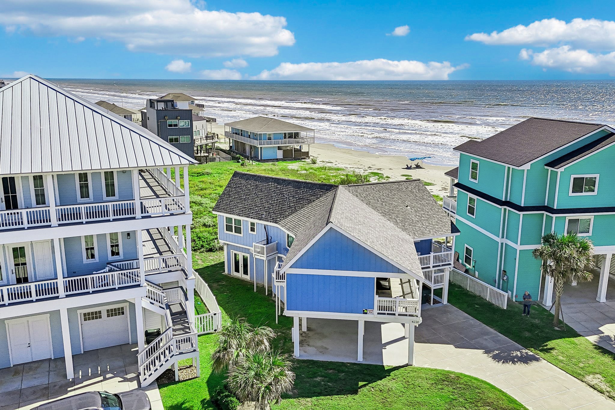 4230 Pirates Drive, Galveston, TX 77554